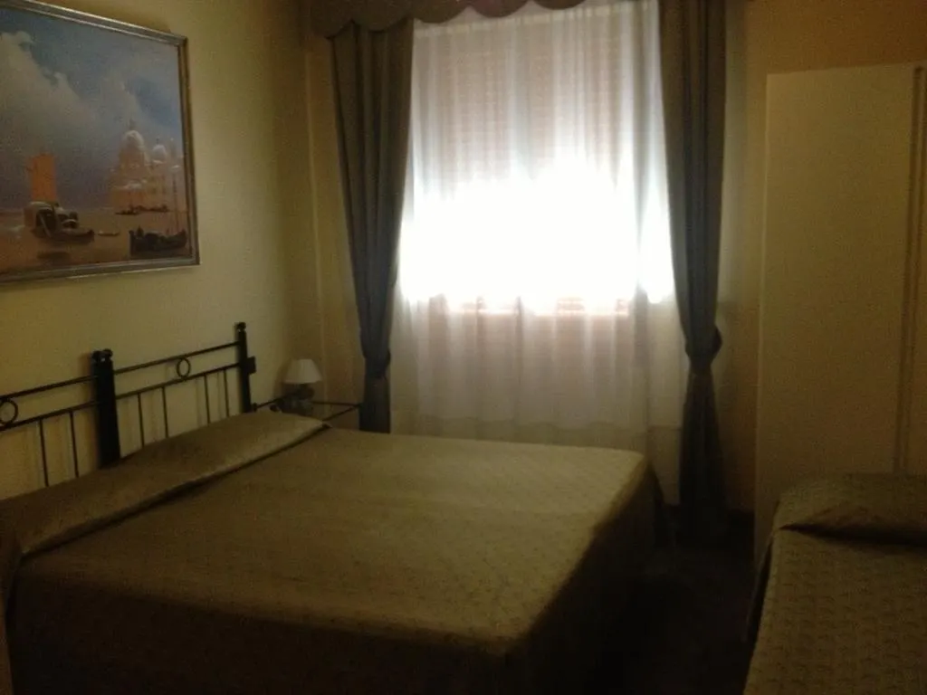 Guesthouse Alloggi Agli Artisti Benátky 2*,  Itálie